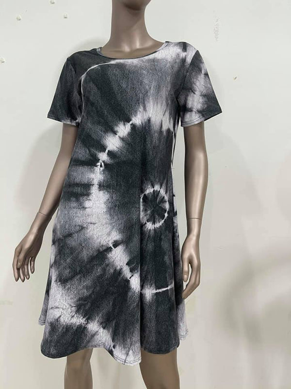 BLACK TIE DYE POCKET DRESS